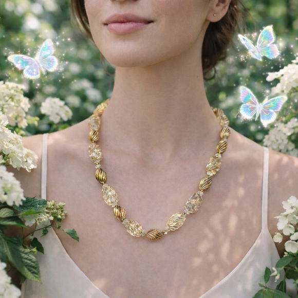 Lisner Jewelry Jewelry - Elegant Vintage Lisner Gold Spiral and Genuine Carved Citrine Gemstone Necklace